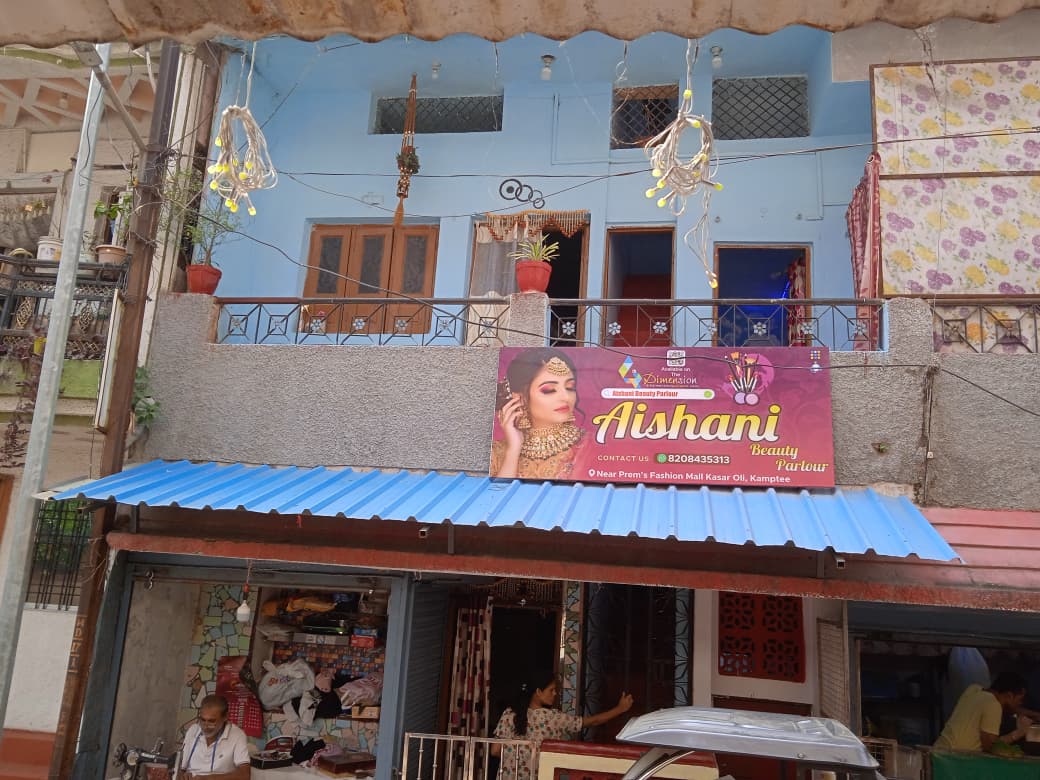 Flex Banner printing press services Near Prems Fashion Mall Kasar Oli Kamptee, Nagpur check sample for Beauty Parlour